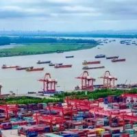 3個(gè)10000噸級泊位碼頭 武漢再建高標準永久砂石集散中心